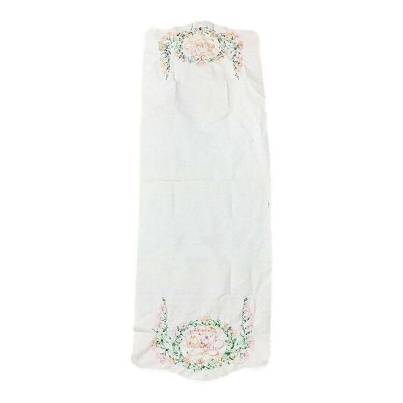 Vintage Floral Wreath Embroidered “The Lord is My Sheppard” Table Runner  41x14 - Picture 3 of 3